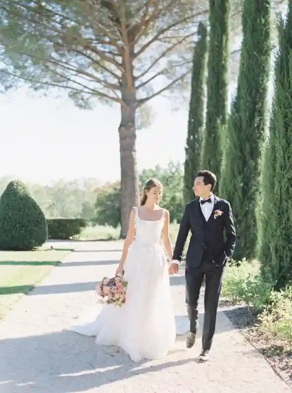 A Colorful Editorial for Cosette and Louis