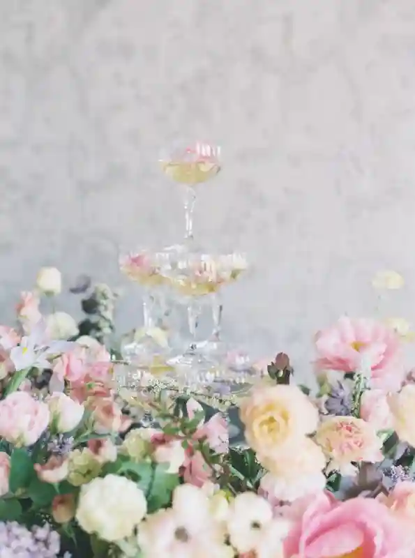 A Colorful Editorial for Cosette and Louis