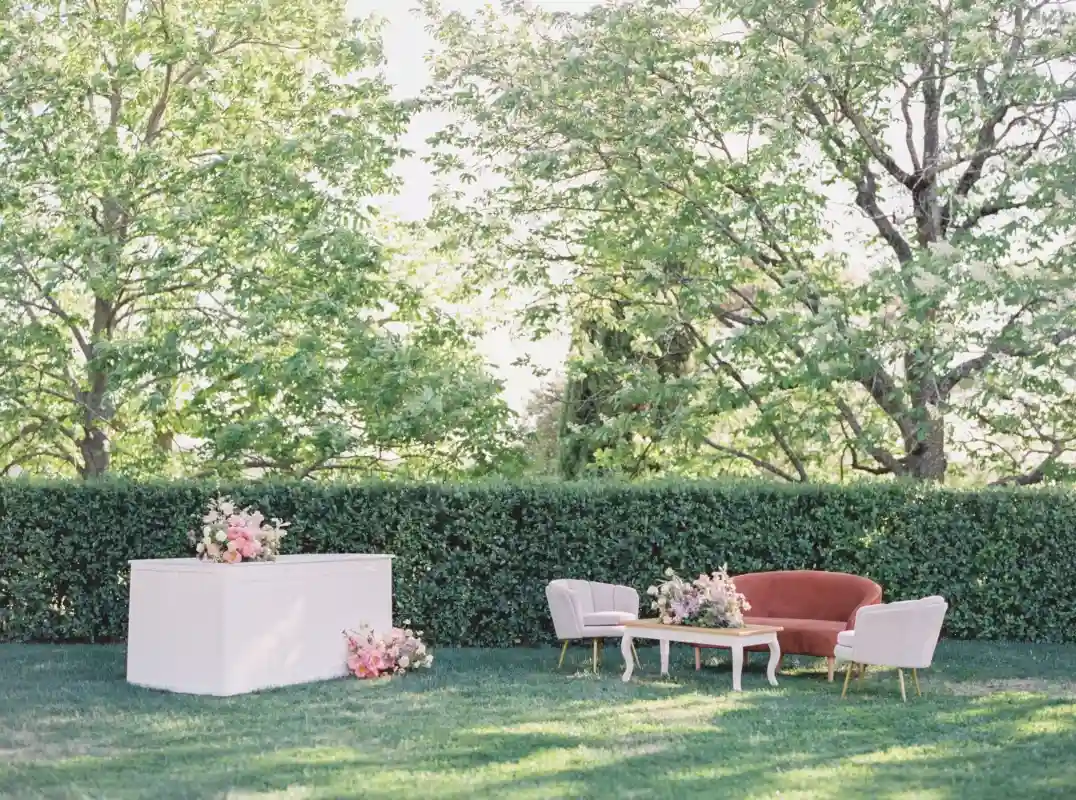 A Colorful Editorial for Cosette and Louis