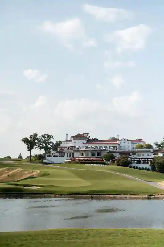 A Country Club Wedding for Molly  and Joey
