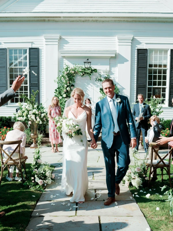 An Outdoor Wedding for Molly and Steve