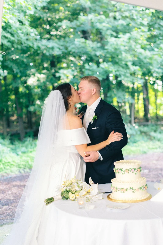 A Classic Wedding for Taylor and Joe