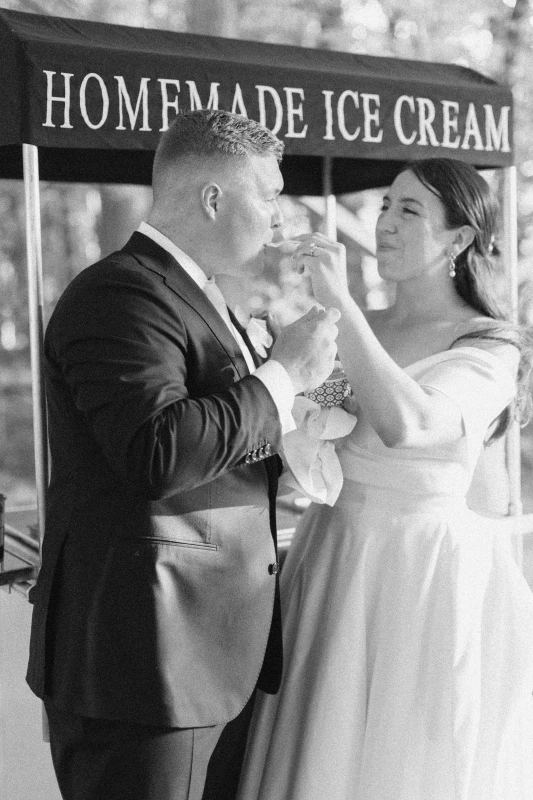 A Classic Wedding for Taylor and Joe