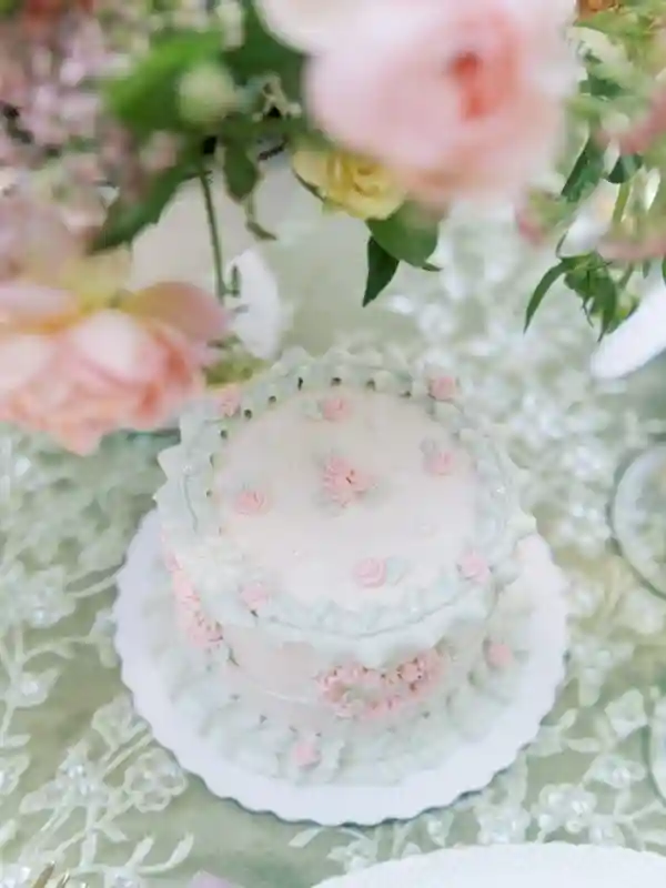 A Regency Era Editorial for Julia and Thomas