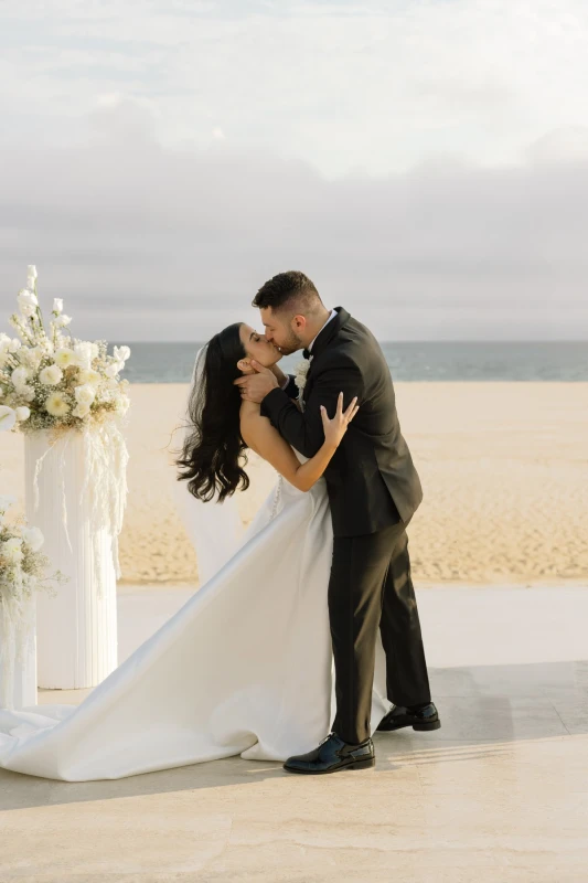 A Modern Wedding for Nadia and Jordan