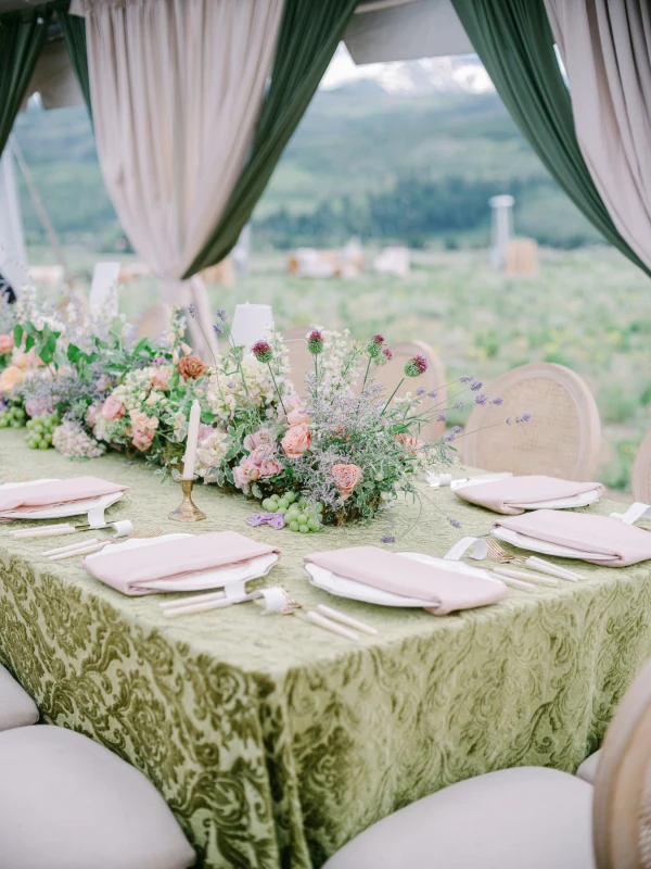 A Pastel Wedding for Nadia and Kurt