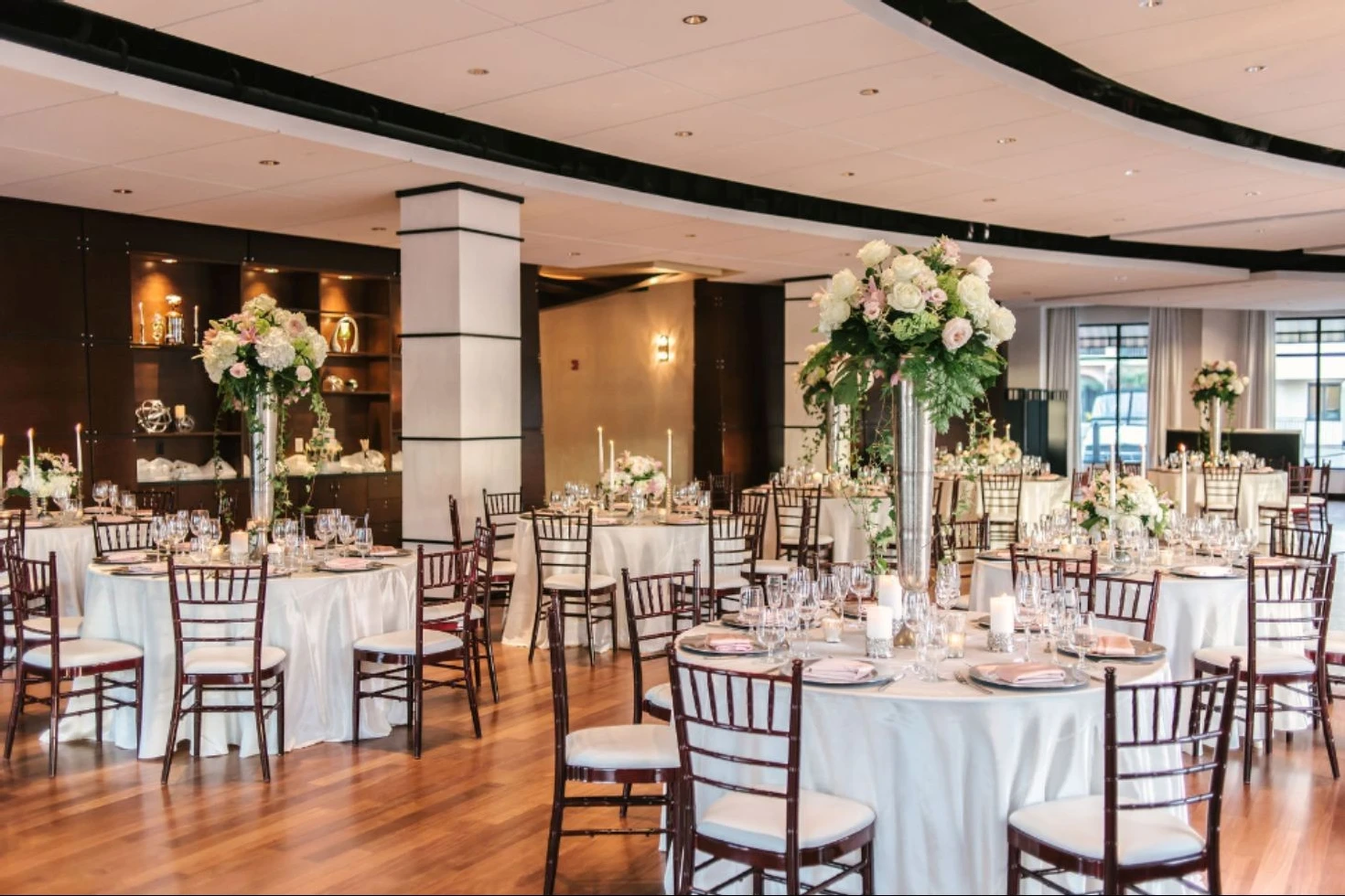 The Pointe & Pointe Patio
