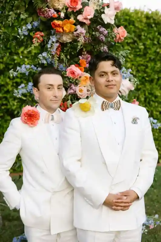 A Colorful Wedding for Nic and Jon