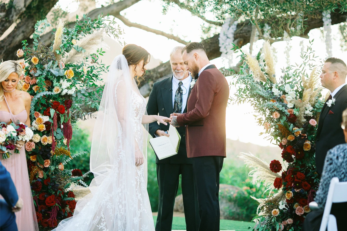 An Outdoor Wedding for Nicole and Justin