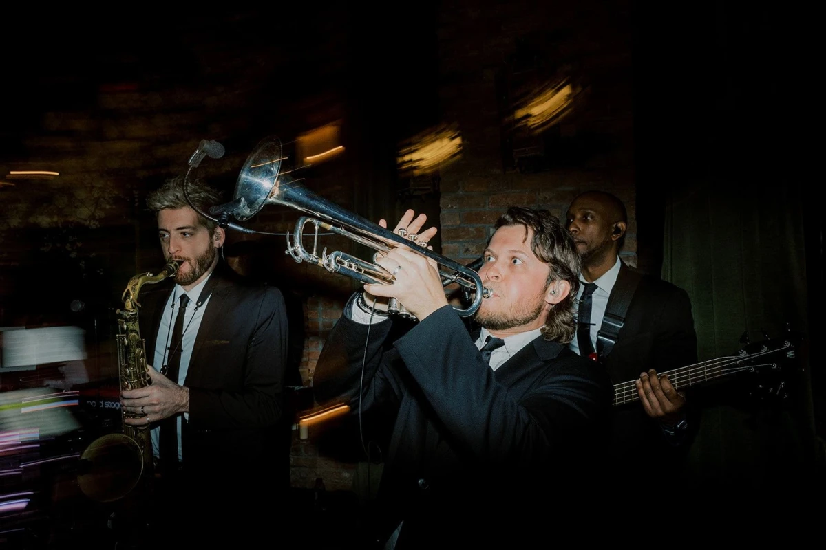 An Indoor Wedding for Nicole and William