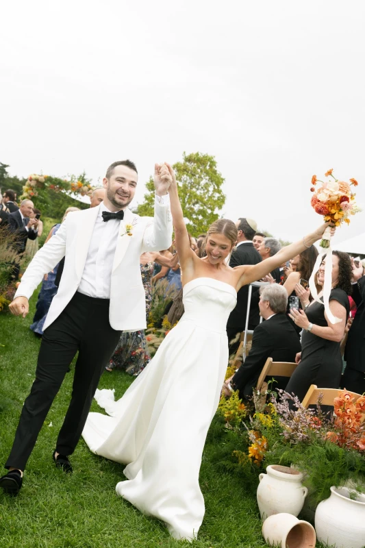 A Museum Wedding for Nicole and Ross