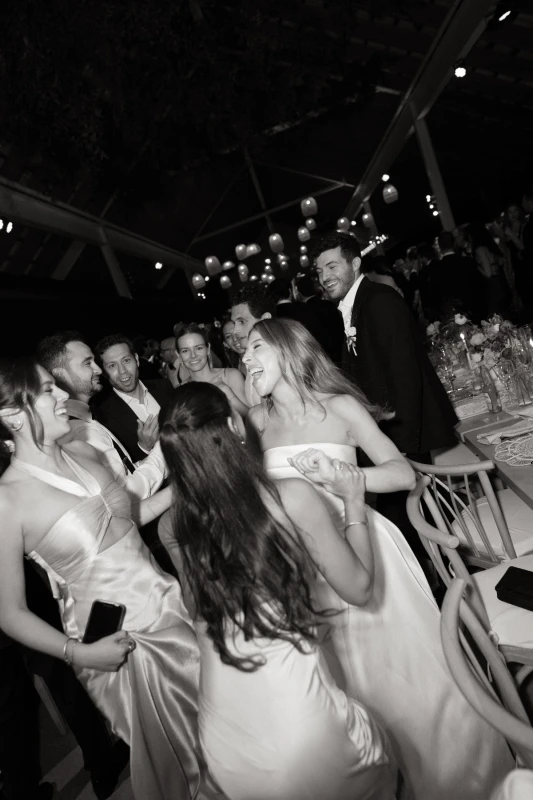 A Museum Wedding for Nicole and Ross