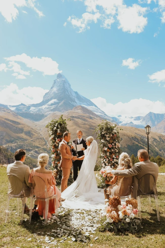 Nicole Please Weddings