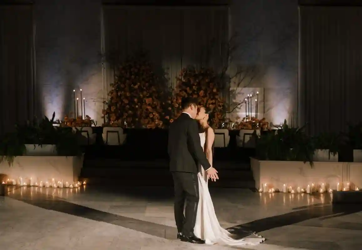 An Indoor Wedding for Nikki and Benjamin