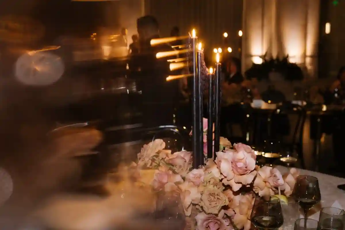 An Indoor Wedding for Nikki and Benjamin