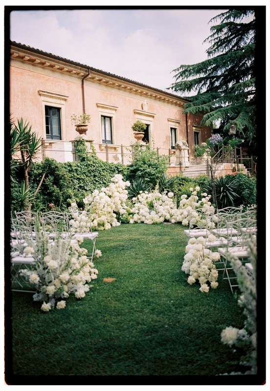 An Intimate Wedding for Paola and Anthony