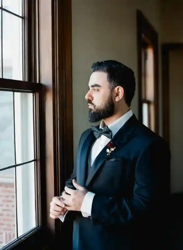 A Moody Wedding for Parisa   and Andre 