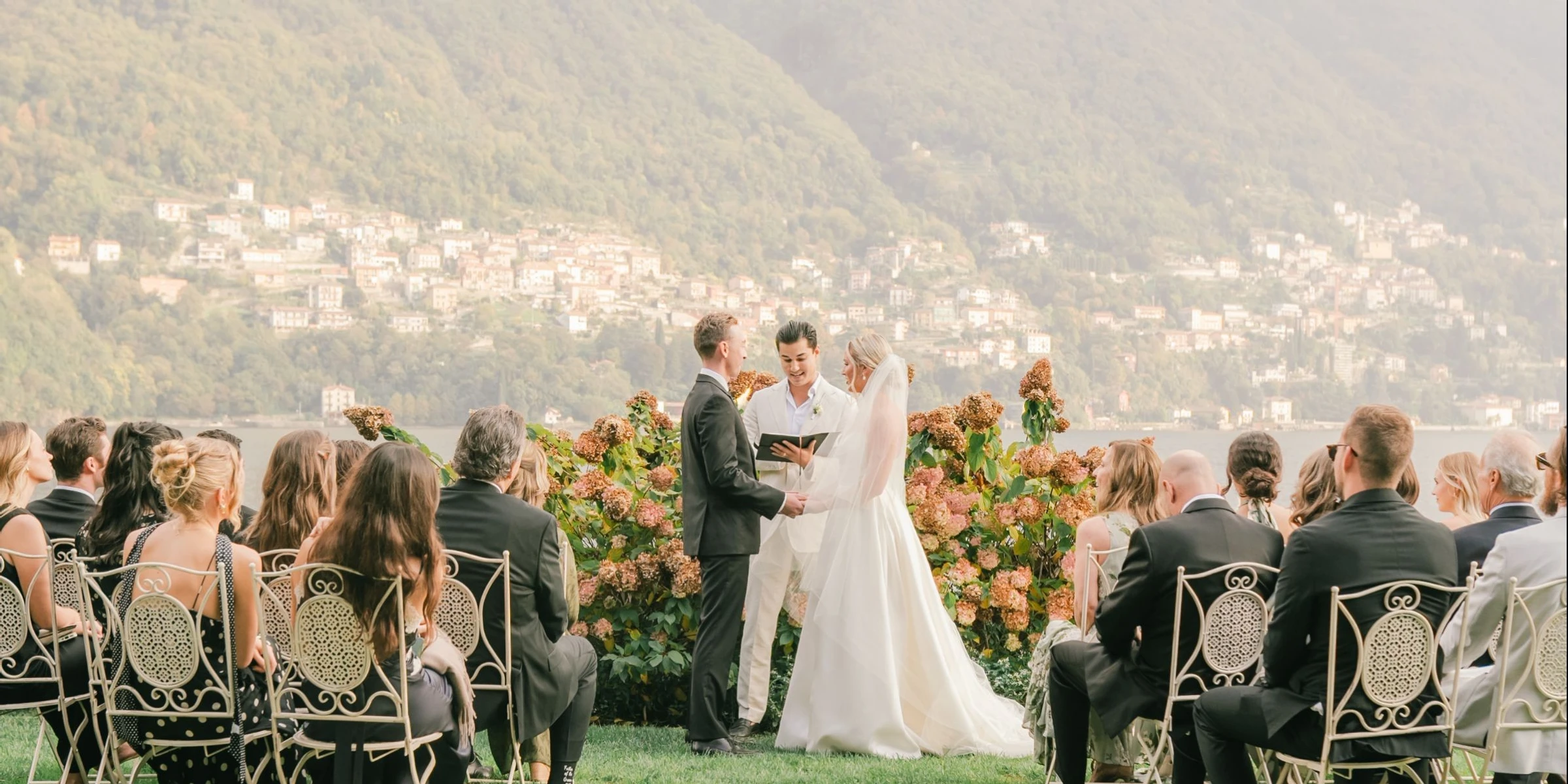 Peach Perfect Weddings