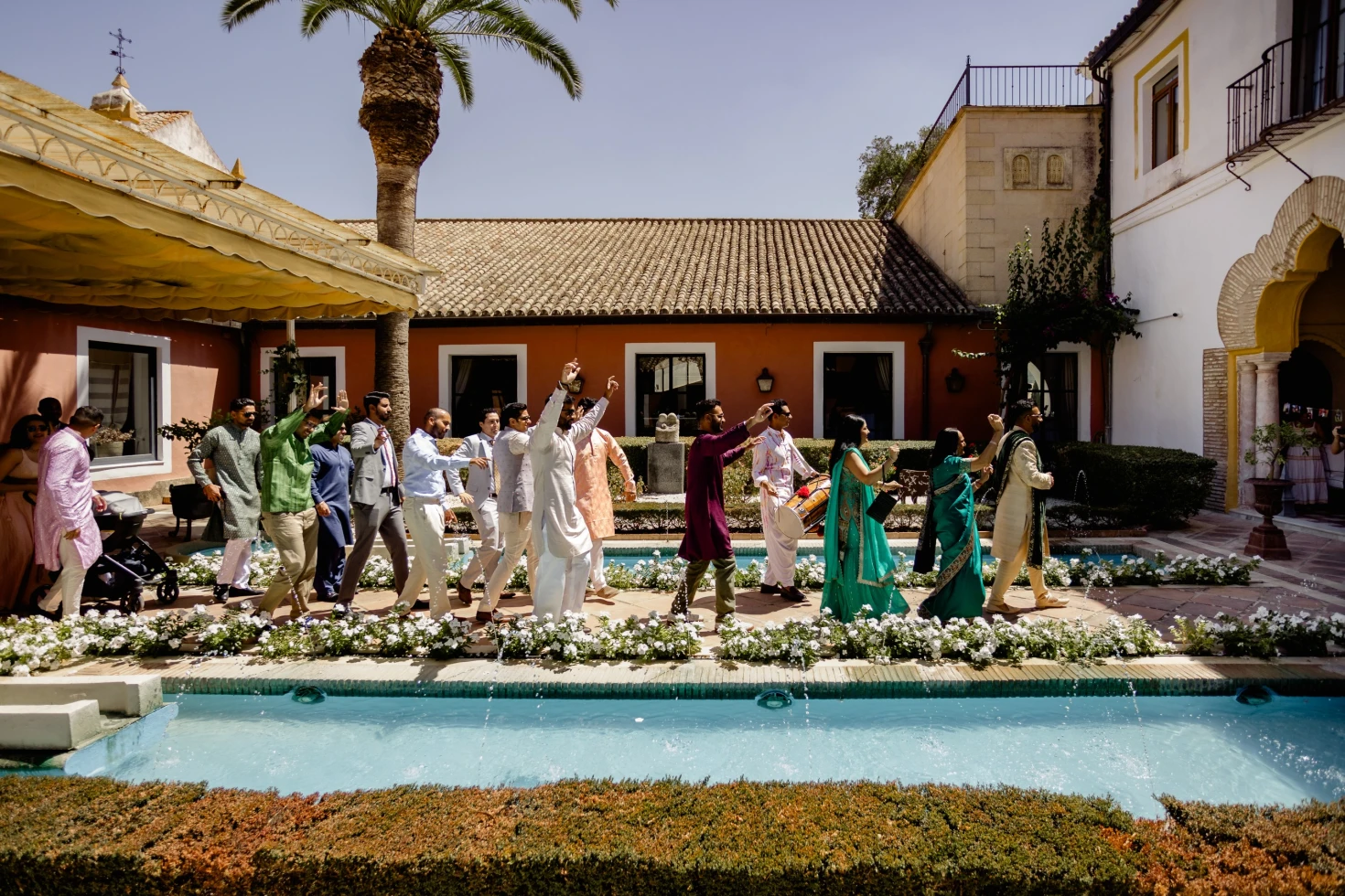 Peach Perfect Weddings