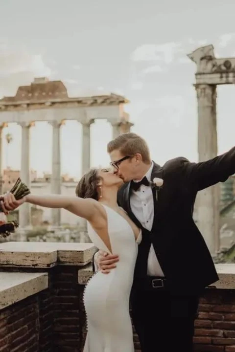 Peach Perfect Weddings