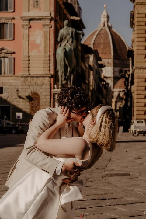 Peach Perfect Weddings