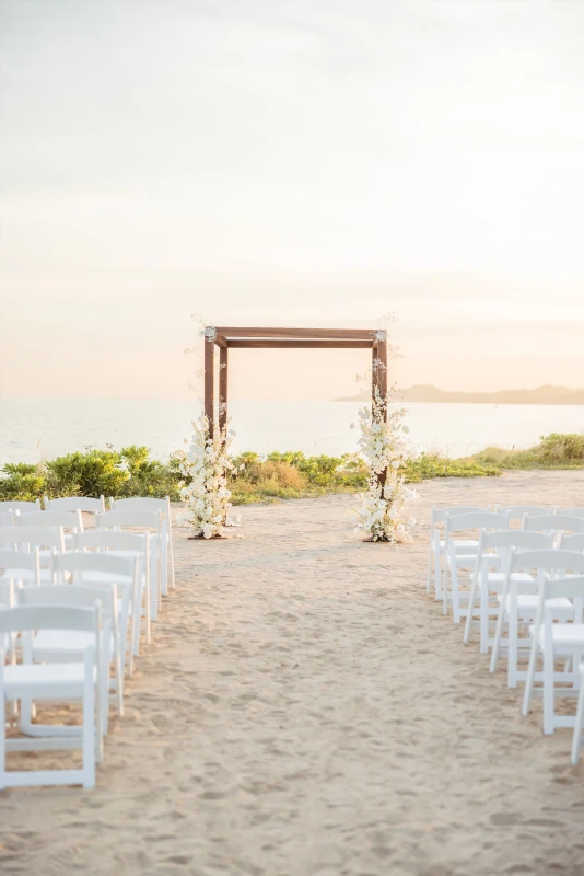 A Beach Wedding for Peri and Ernesto 