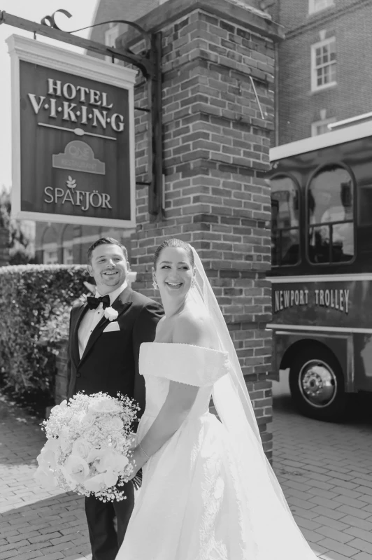 A Classic Wedding for Rachael and Adam