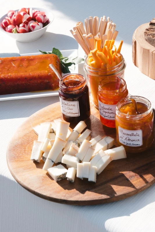 A Formal Wedding for Rachel and Michael