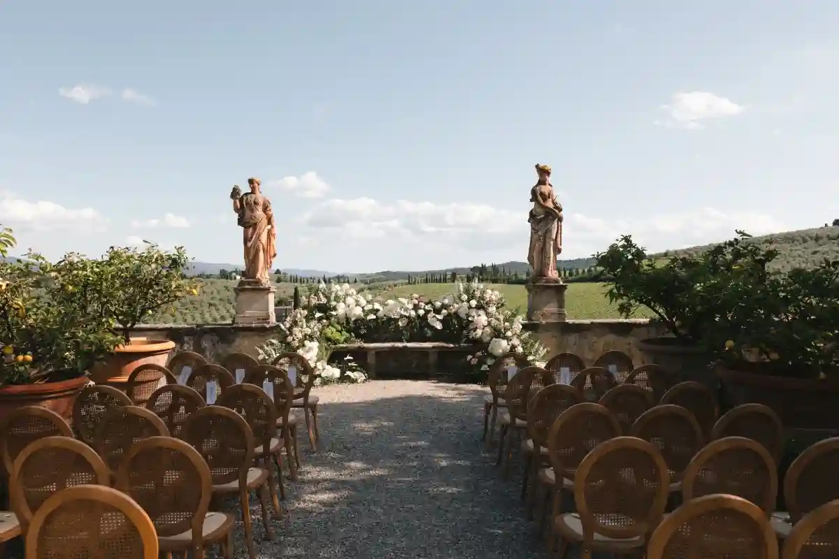 A Formal Wedding for Rachel and Michael