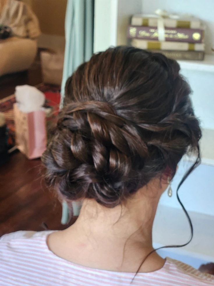 Rashmiswaves Hair & Makeup Artistry