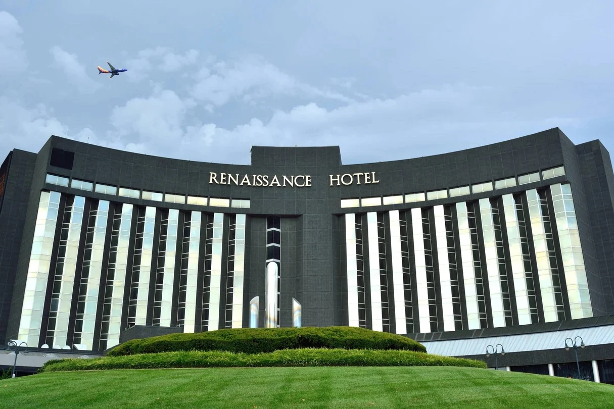 Renaissance St. Louis Airport Hotel