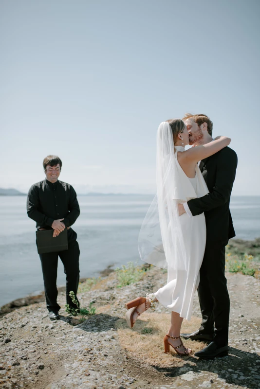 A Waterfront Wedding for Samantha and Ryan