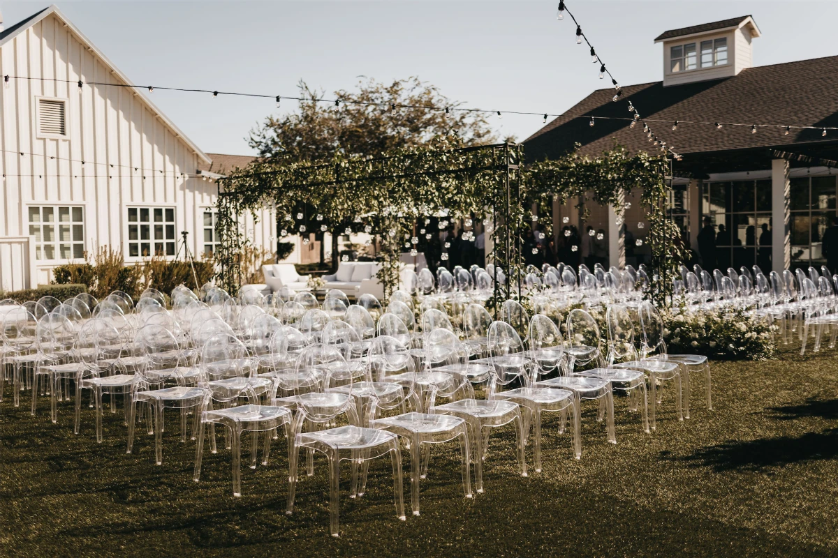 A Formal Wedding for Samantha and Tony