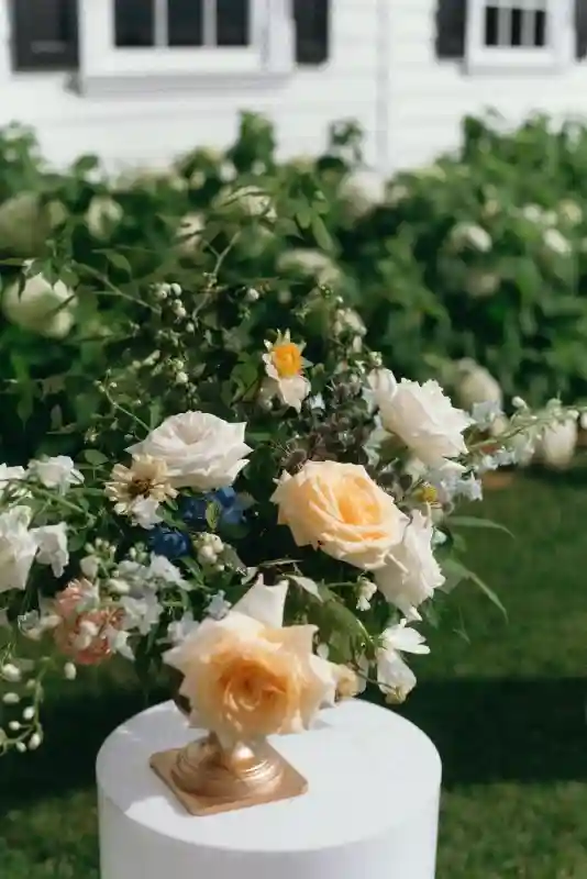 A Vintage Wedding for Samantha and Philippe