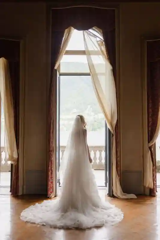A Waterfront Wedding for Sandra and Chris