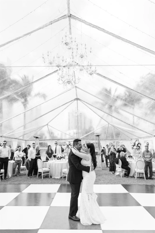 A Classic Wedding for Sara and Ryan