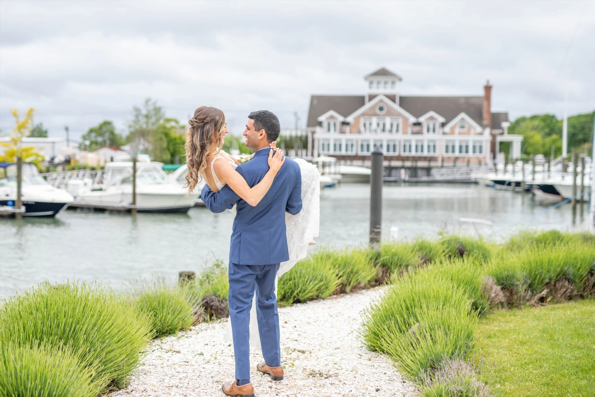 A Formal Wedding for Sarah and Danny