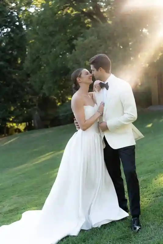 A Classic Wedding for Selina and Nick