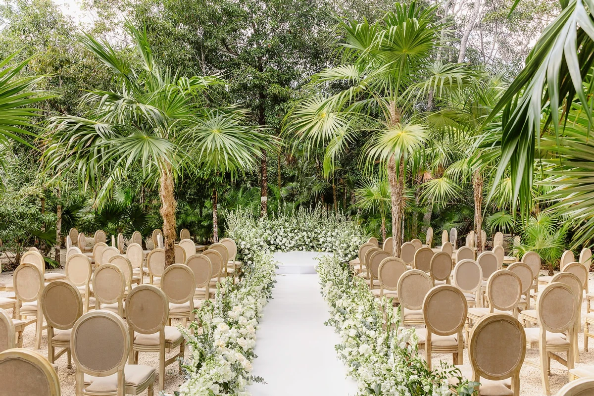 An Outdoor Wedding for Stephanie and Michael