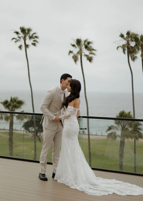 A Beach Wedding for Serena and Cyro