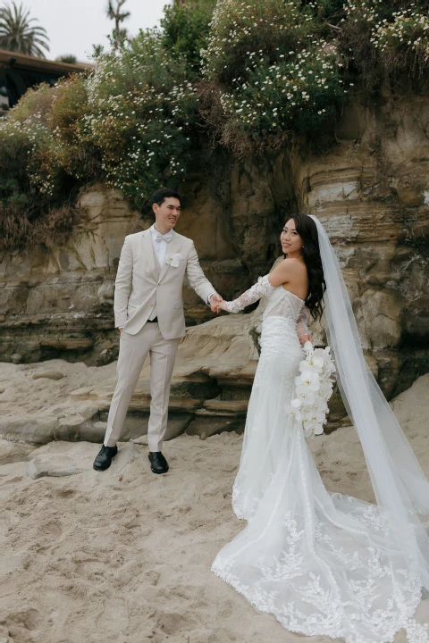 A Beach Wedding for Serena and Cyro