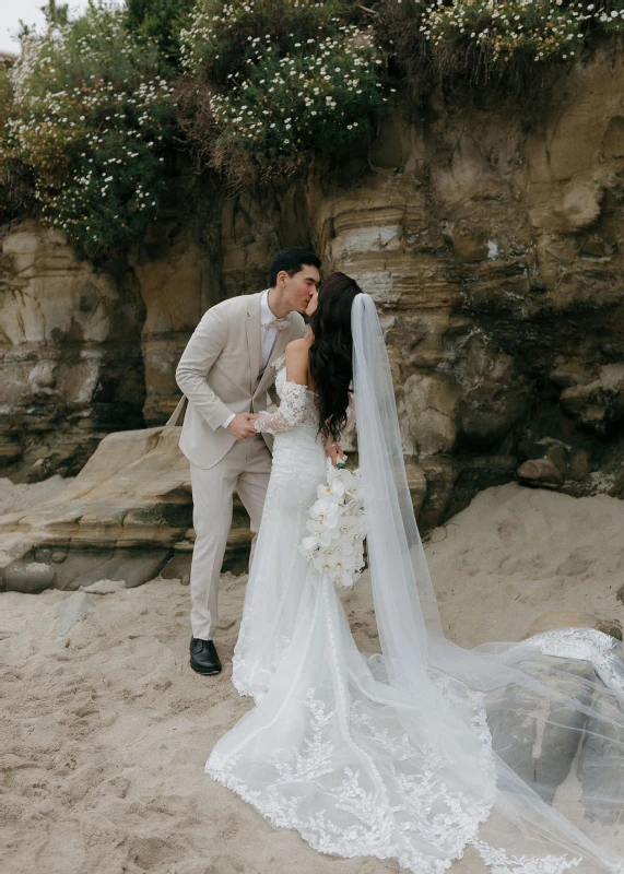 A Beach Wedding for Serena and Cyro