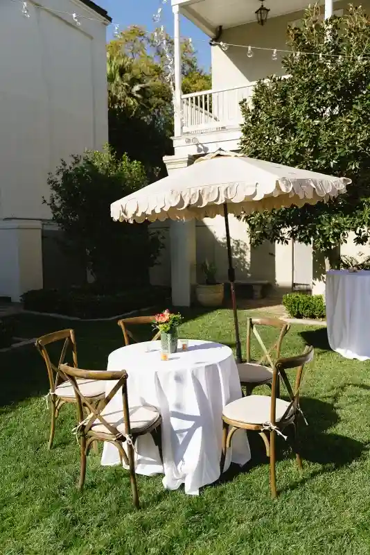 A Festive Wedding for Shannon and Chris