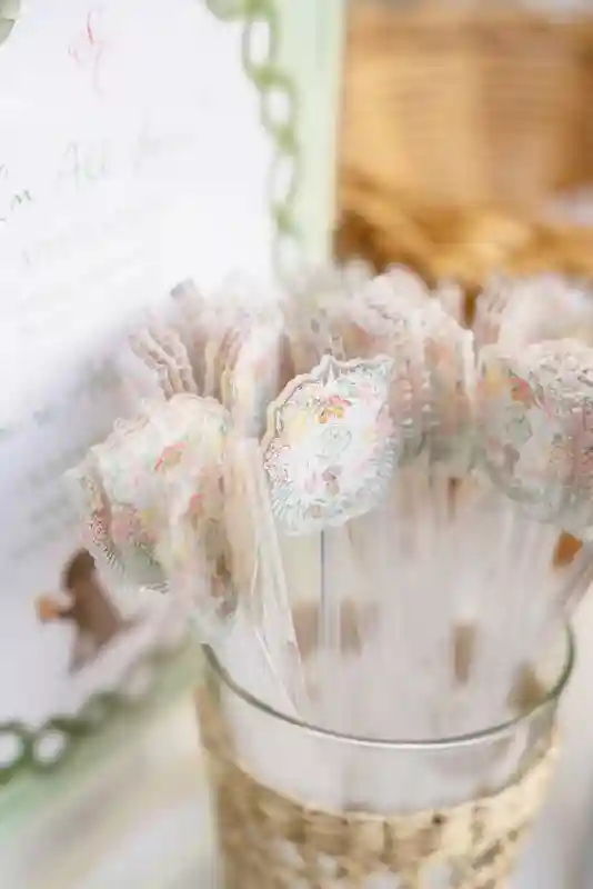 A Festive Wedding for Shannon and Chris