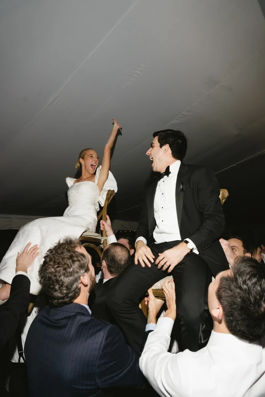 A Festive Wedding for Shannon and Chris