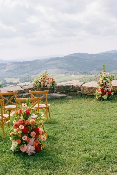 A Tuscan Wedding Where the Décor Was Ripe for the Picking