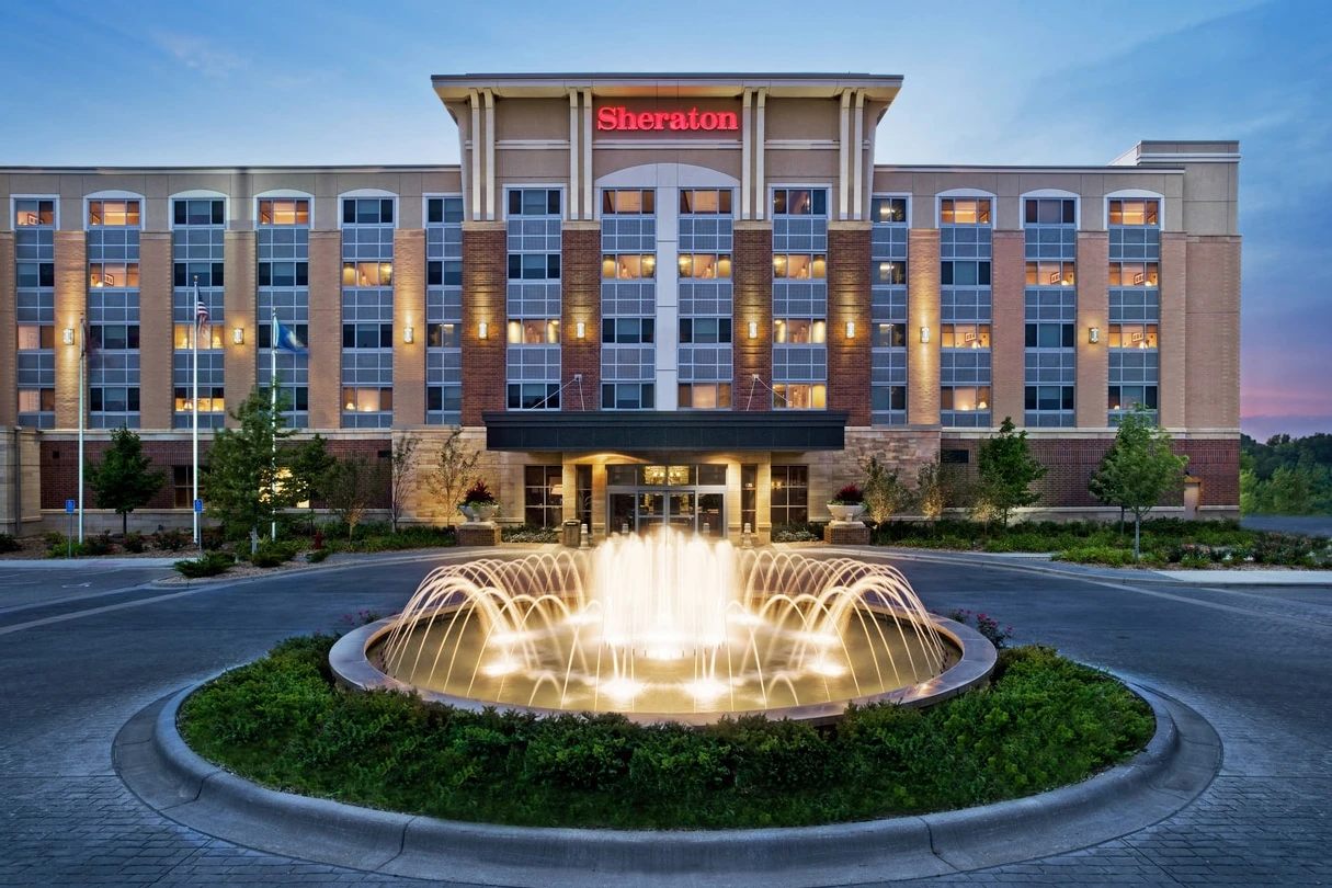 Sheraton St. Paul Woodbury Hotel