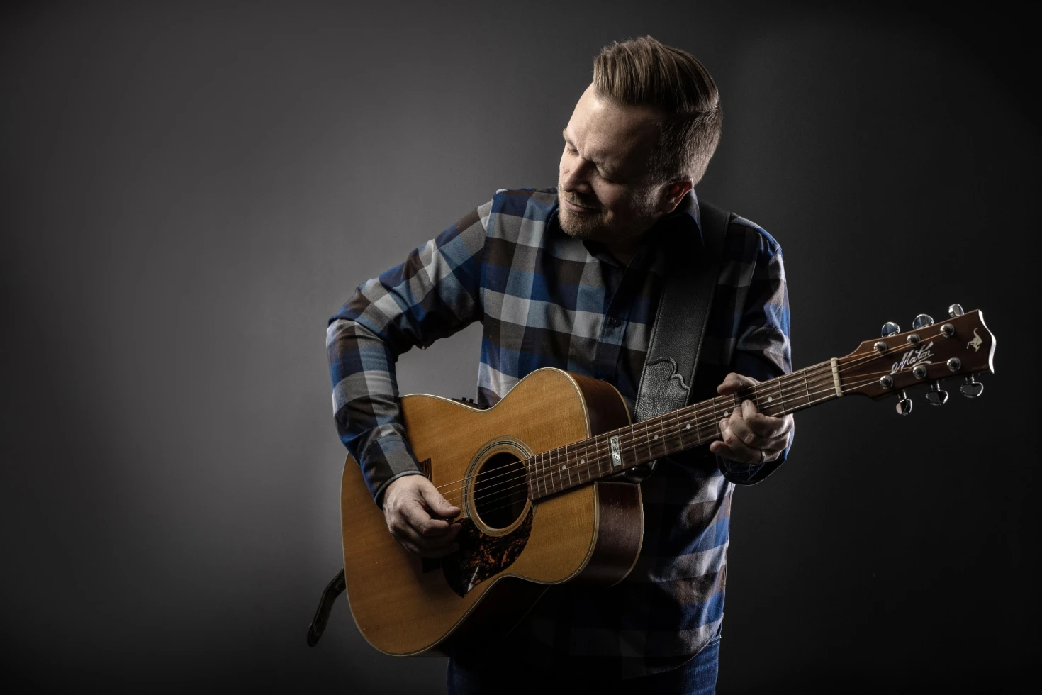 Signature Acoustic
