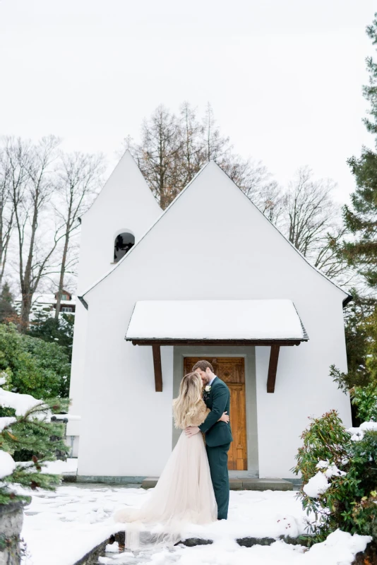 A Snowy Elopement for Stacie and Jimmy