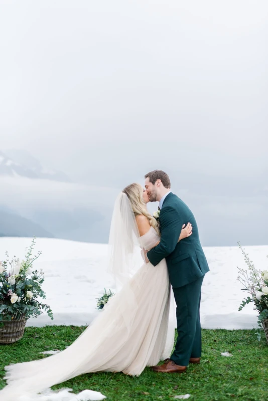 A Snowy Elopement for Stacie and Jimmy